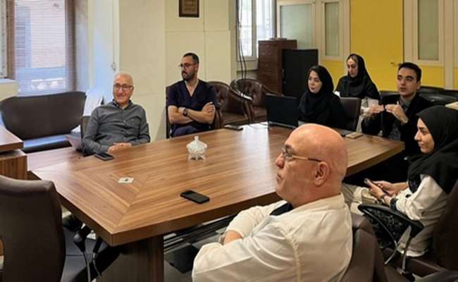 نشست تخصصی جهت توسعه همکاری‌های تحقیقاتی در حوزه ایمونوتراپی سرطان‌های خون میان مرکز تحقیقات پیوند مغز استخوان و پژوهشگاه ملی مهندسی ژنتیک و زیست‌فناوری